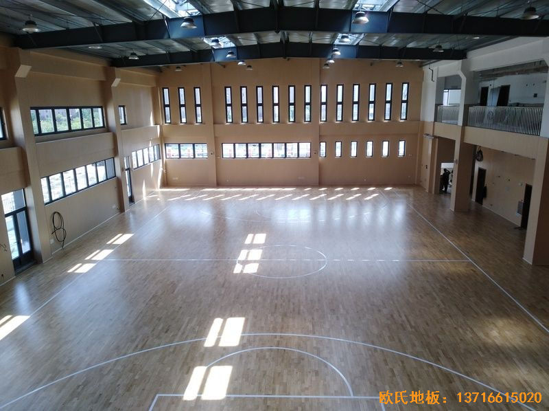 上海嘉定區(qū)大居小學運動地板安裝案例