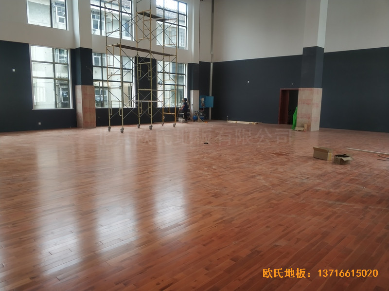 湖南常德人民銀行運(yùn)動館體育地板安裝案例0
