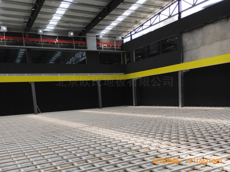 南陽體育籃球俱樂部體育地板施工案例1